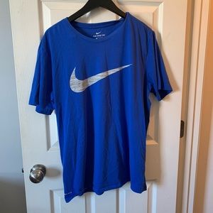 Nike tee